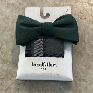Adjustable Bow Tie & Pocket Square NWT